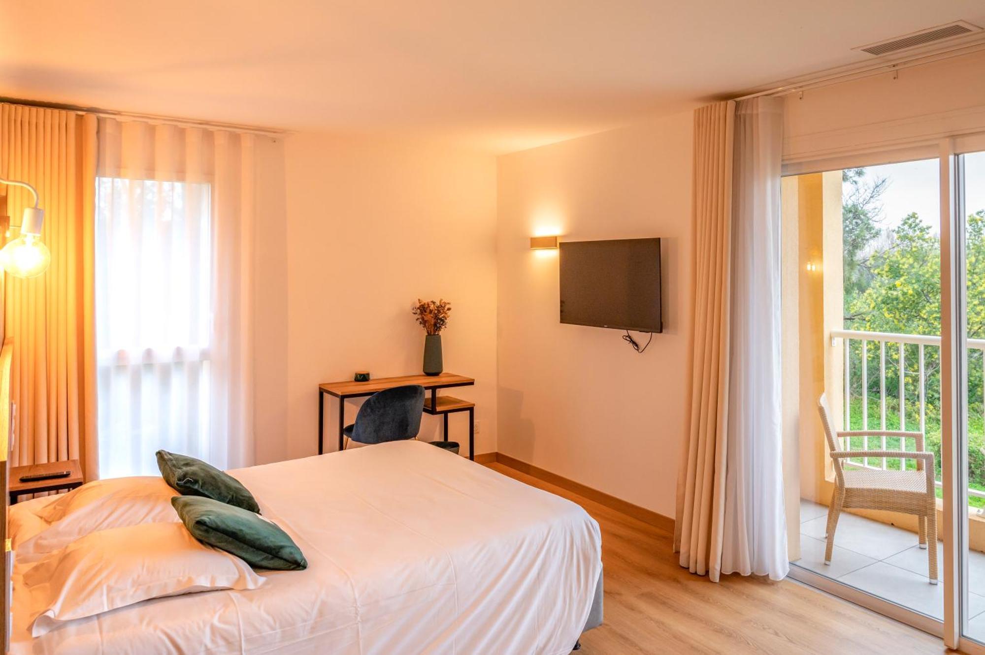 Hotel Les Oliviers Lucciana (Corsica)